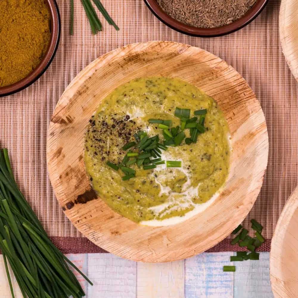 piatti fondi tondi in foglia di palma biodegradabili