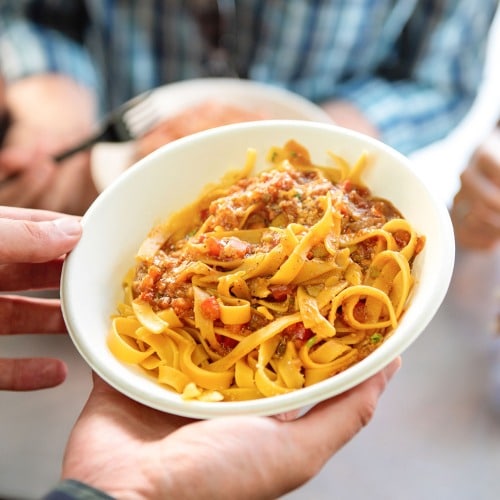 Piatti in materiale organico
