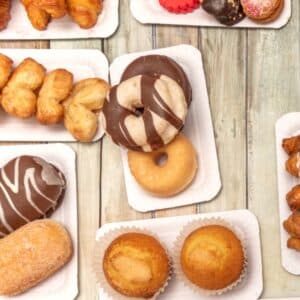vassoi in cartone per dolci ecologici