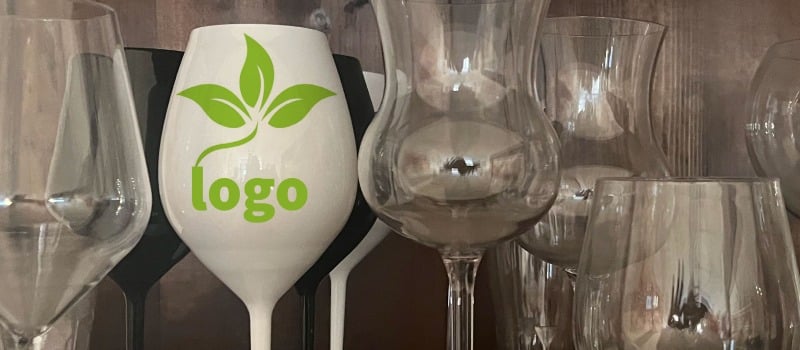 Bicchieri riutilizzabili personalizzati: ecologici e riutilizzabili