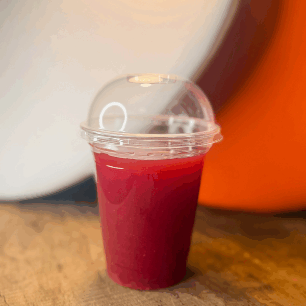 Ekoe : 100 gobelets à emporter compostables avec dôme, capacité 415 ml.